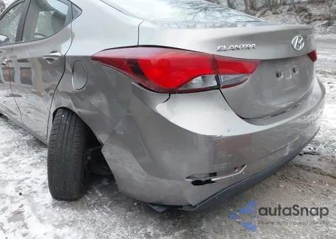 2016 Hyundai Elantra Se z USA, uszkodzony, nr VIN 5NPDH4AE3GH738965